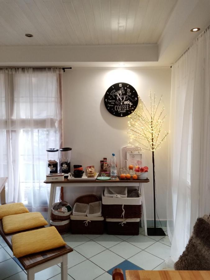 科什葛亚丽酒店 Horvátzsidány 外观 照片